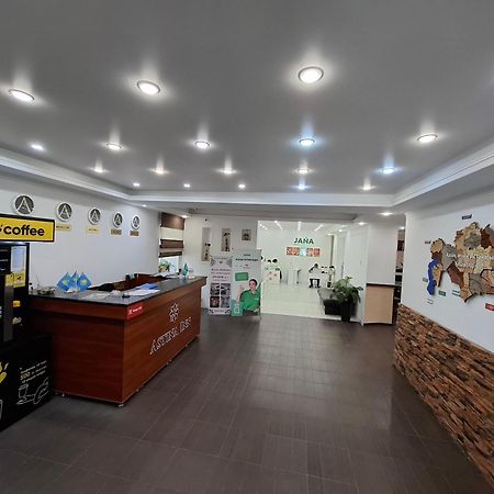 Astina Hotel Asztana Kültér fotó