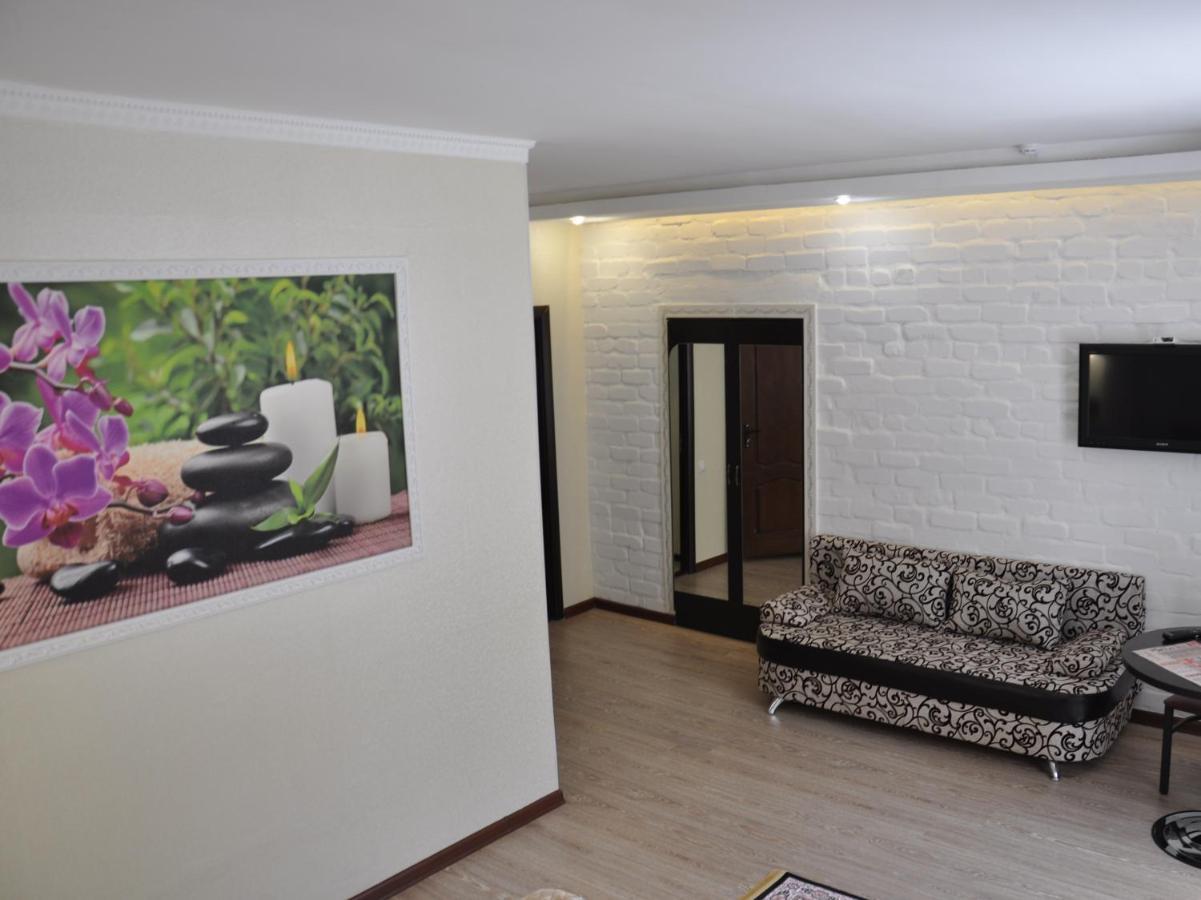 Astina Hotel Asztana Kültér fotó