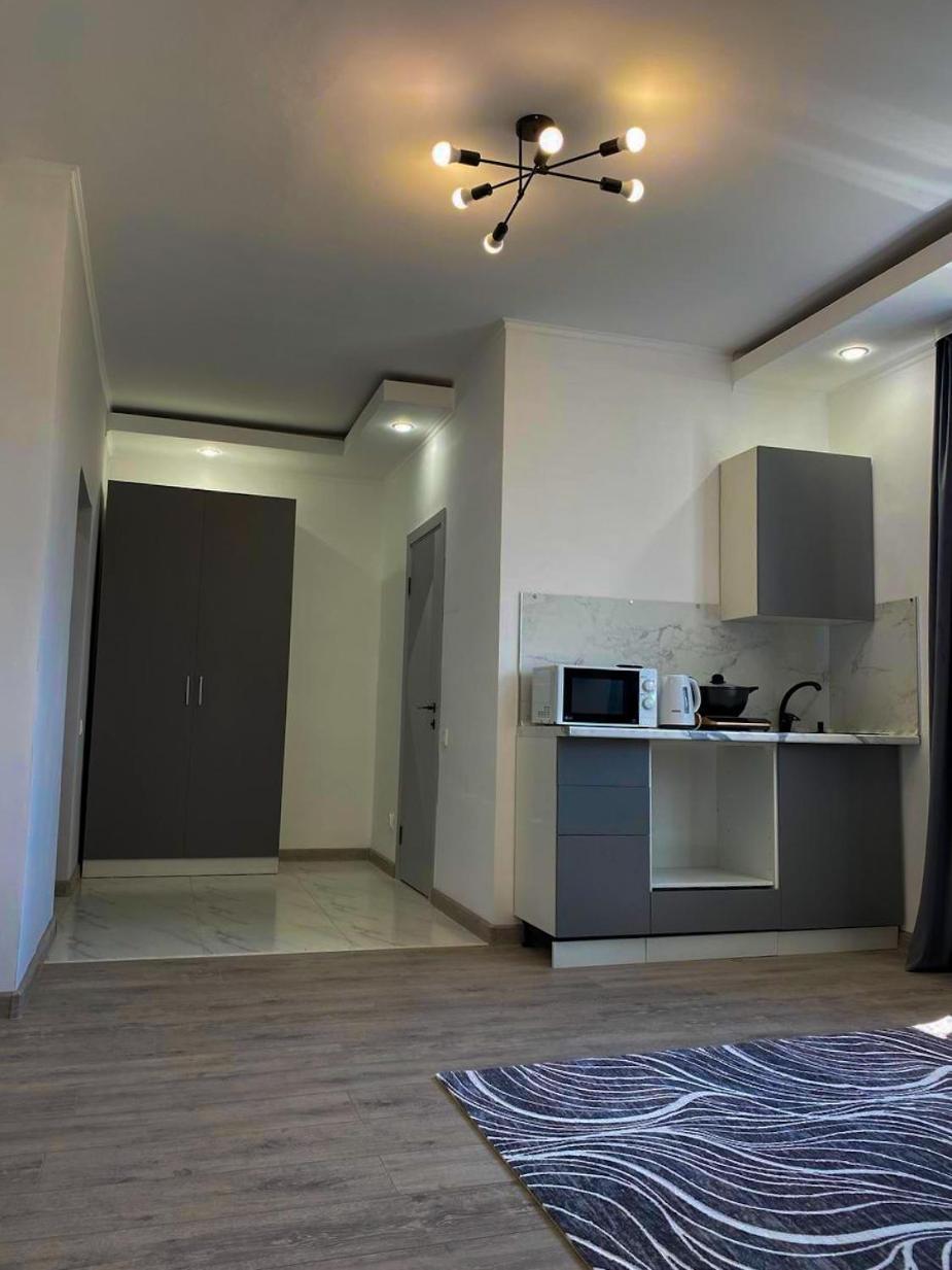 Astina Hotel Asztana Kültér fotó