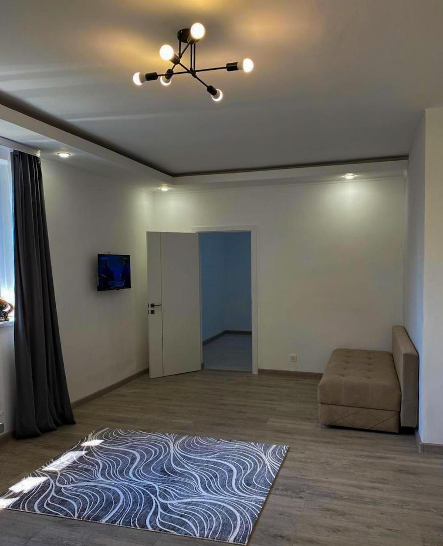 Astina Hotel Asztana Kültér fotó