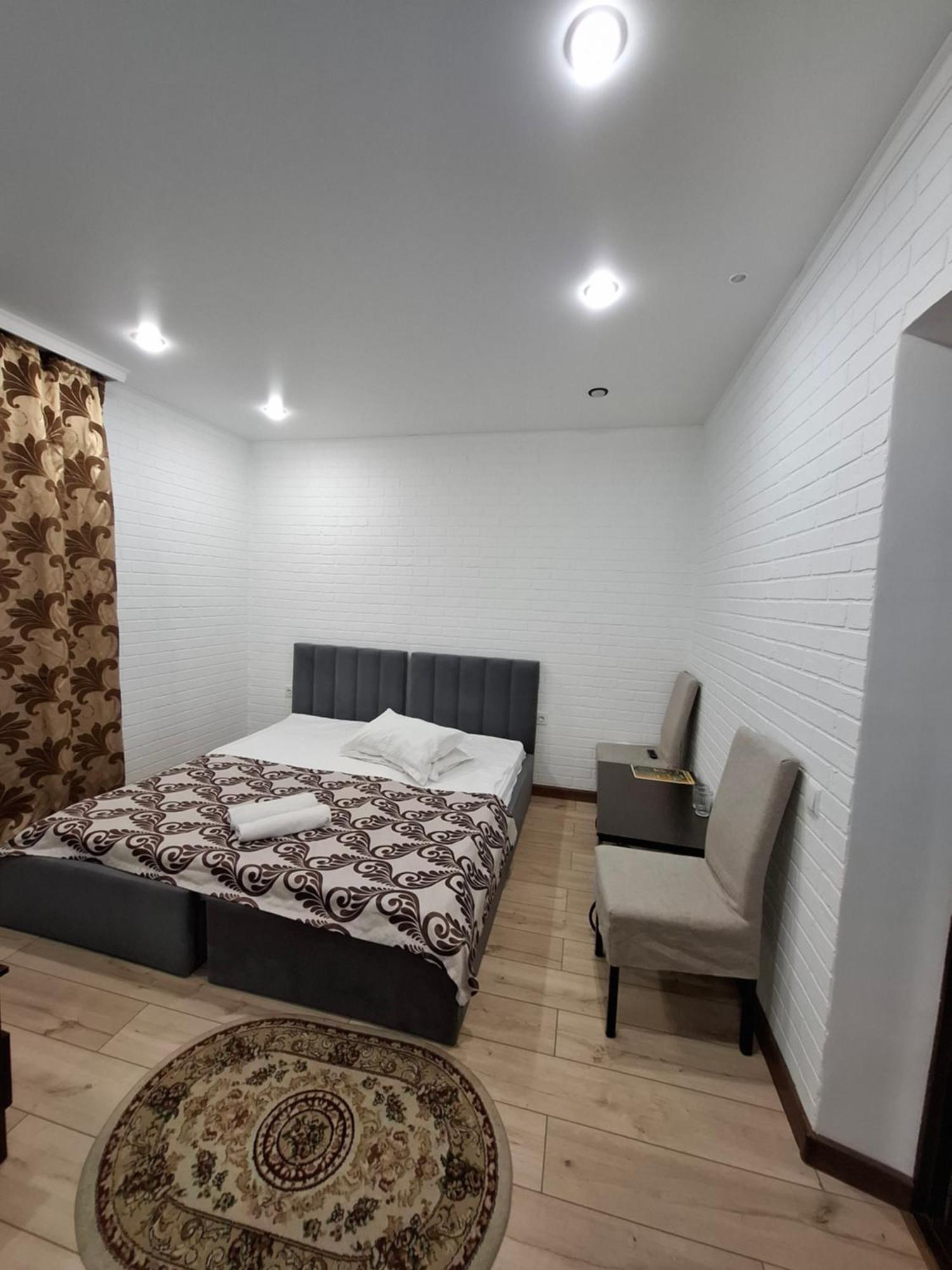 Astina Hotel Asztana Kültér fotó