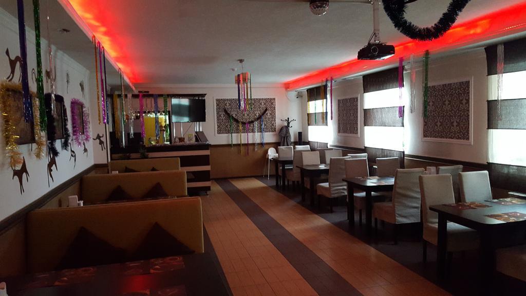 Astina Hotel Asztana Kültér fotó
