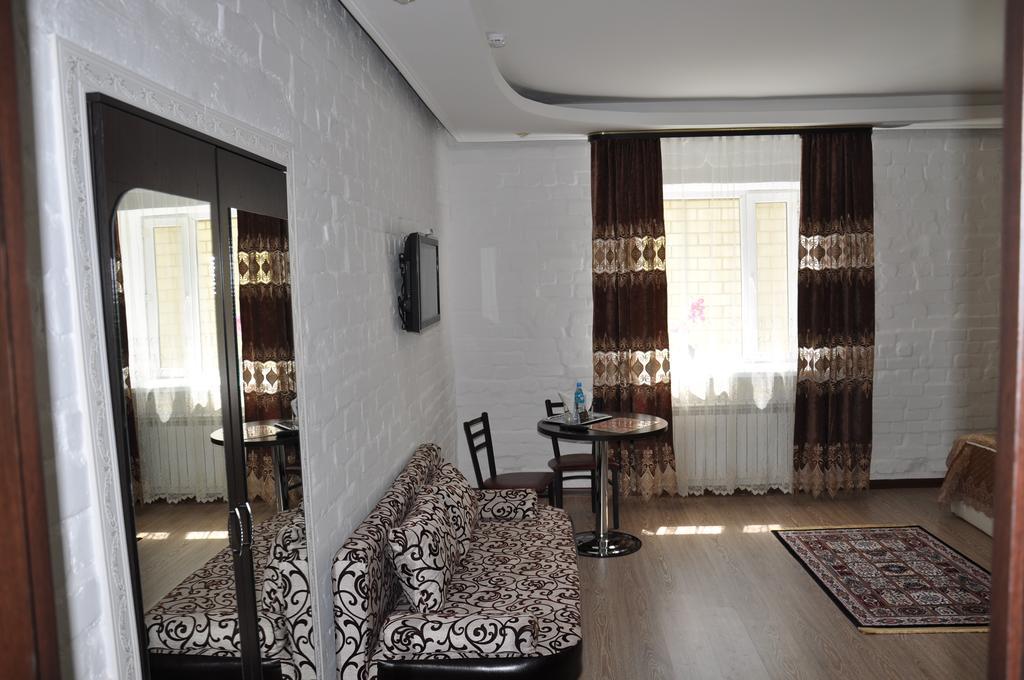 Astina Hotel Asztana Kültér fotó