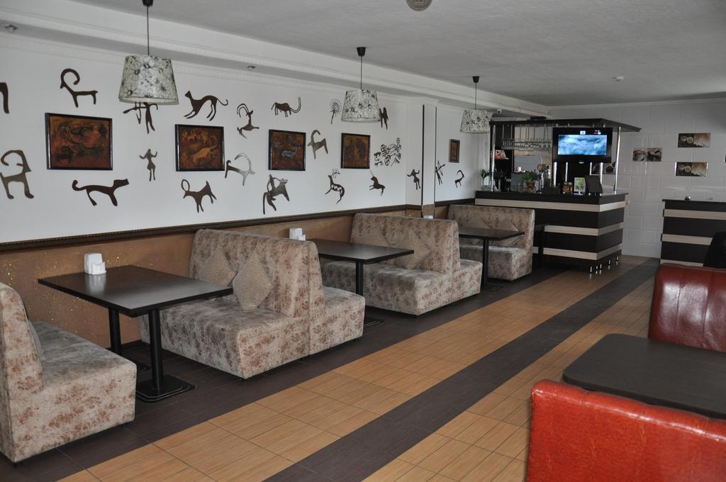 Astina Hotel Asztana Kültér fotó